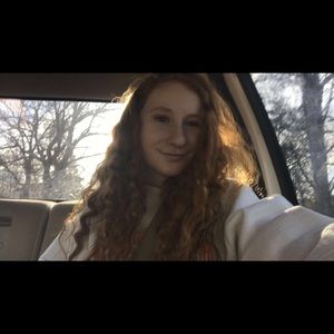 Meet your Posher, Abby